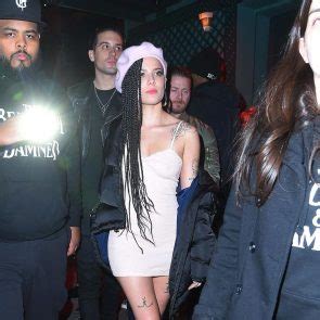 Halsey Nude LEAKED Pics, Porn Video & Sexy Photos.